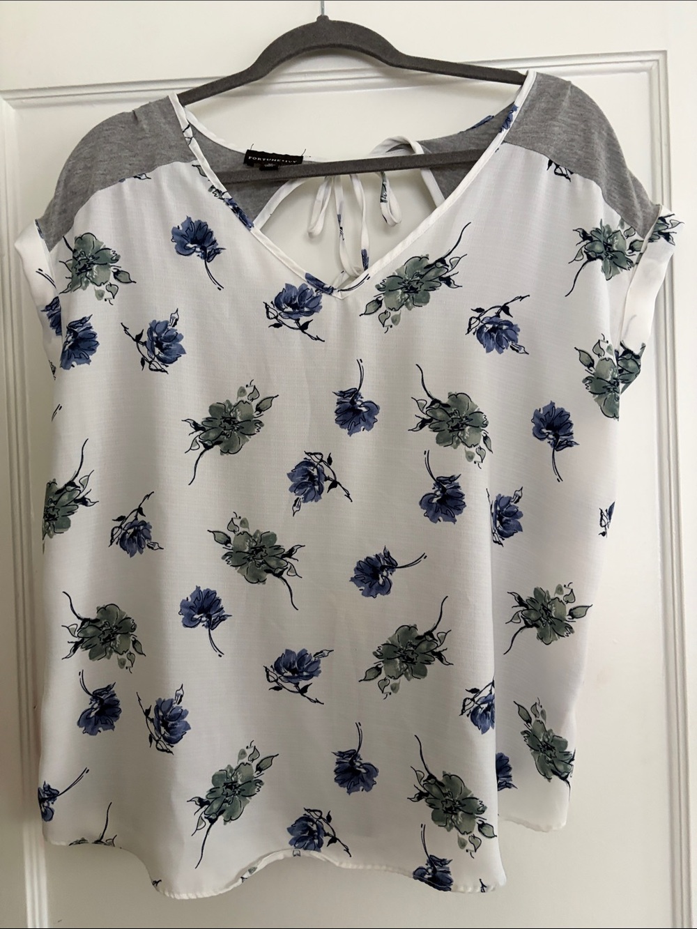 Cutest Floral V-Neck Top to Wear with Jeans, XL
